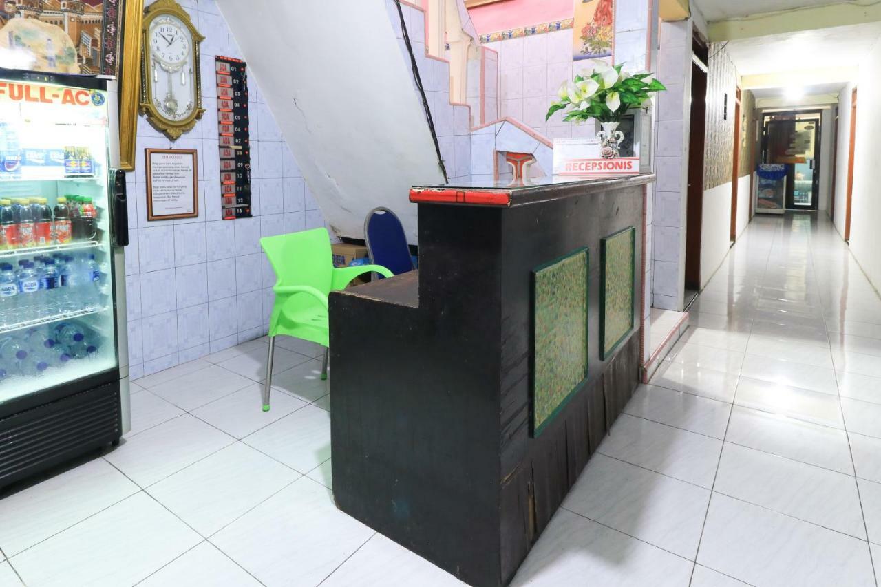 Dharmawati Homestay Syariah At Terminal Purabaya Waru Exterior foto