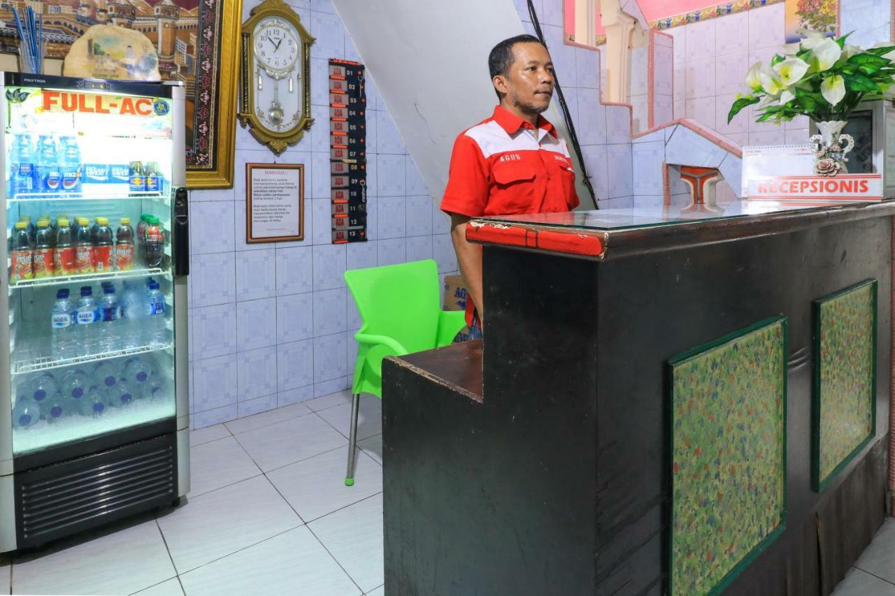 Dharmawati Homestay Syariah At Terminal Purabaya Waru Exterior foto